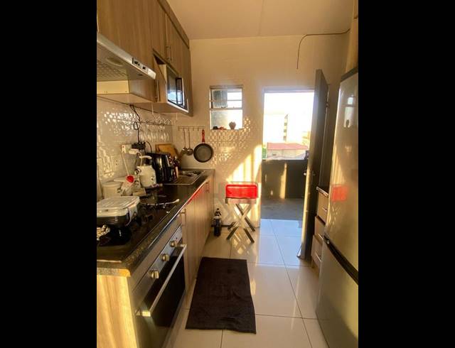 2 BEDROOM PROPERTY TO RENT IN FLEURHOF